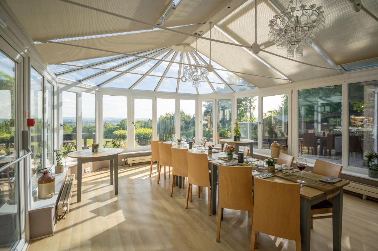 Rising Sun Pub, Restaurant And Rooms Lacock Esterno foto